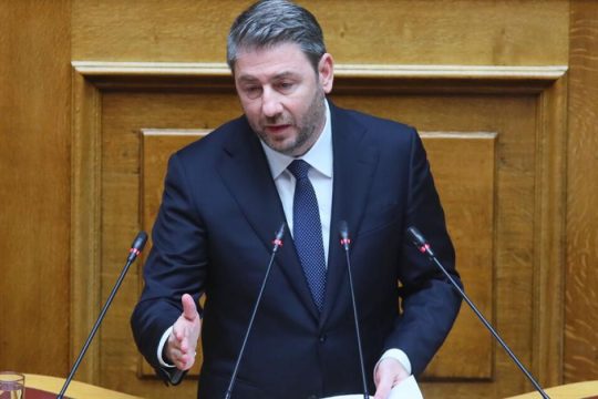Προτάσεις-έκπληξη στο πρόγραμμα του ΠΑΣΟΚ